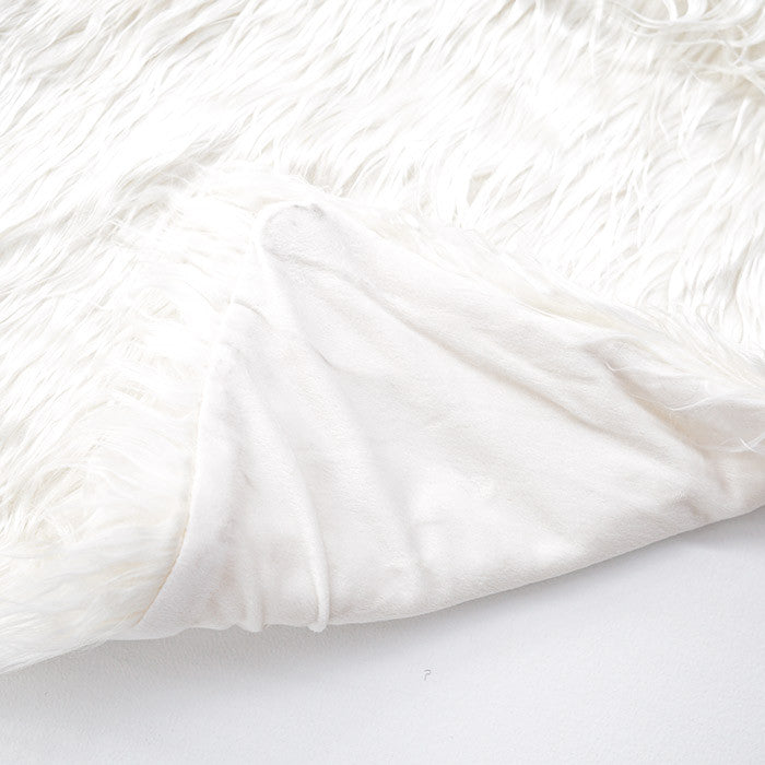 Small white faux fur throw hotsell